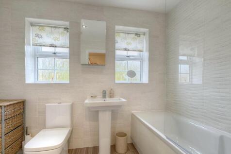 JACK &amp; JILL BATHROOM