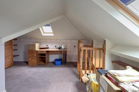 LOFT ROOM