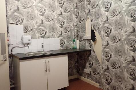 STAFF ROOM/KITCHEN TO REAR