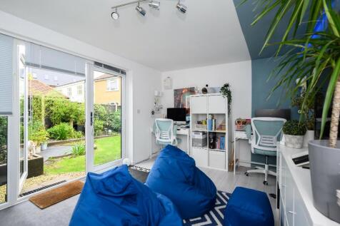Property Image 11