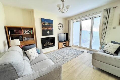 Rear Lounge