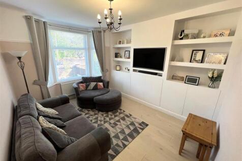 Front Lounge