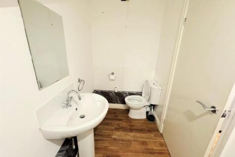 Cloaks/ Utility Room