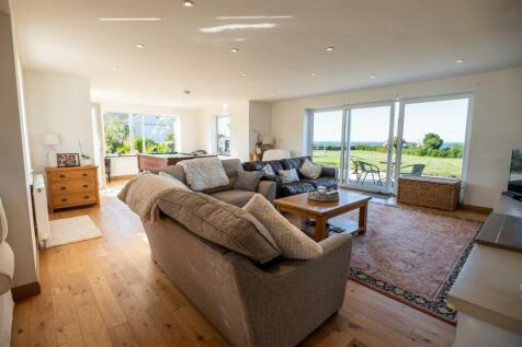 Interior Photographs - Penrallt, Benllech-28.jpg