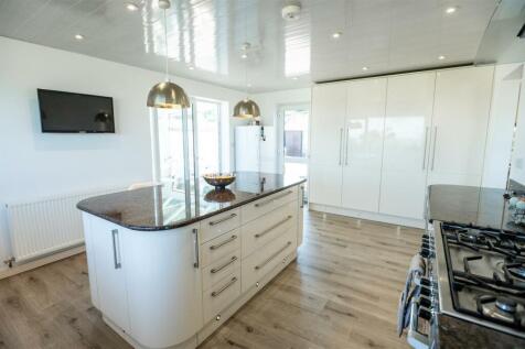 Interior Photographs - Penrallt, Benllech-25.jpg