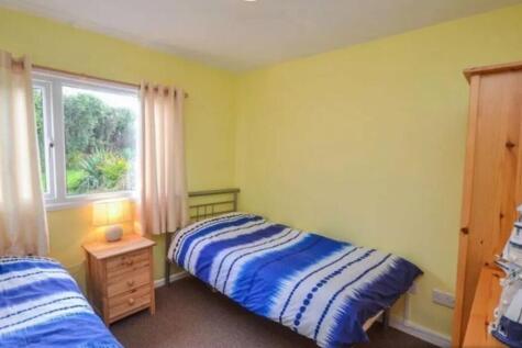 Bedroom 2.jpg
