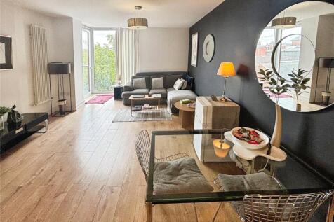 Living/Kitchen