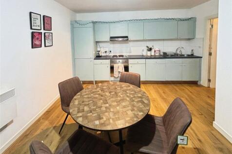 Dining Area/Kitchen