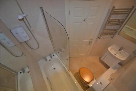 Ground Floor Bathroo