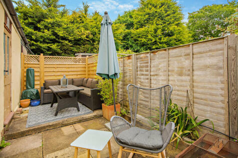 8601540-exterior0...