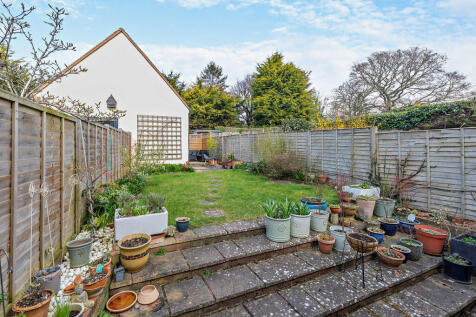 8640759-exterior0...