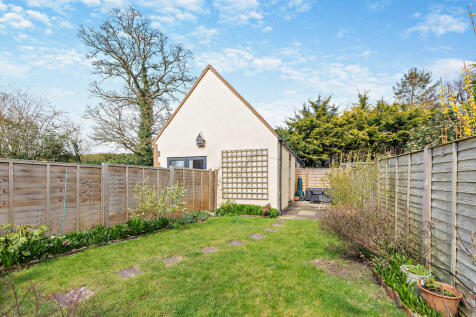 8640759-exterior0...