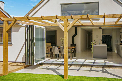 8605387-exterior1...