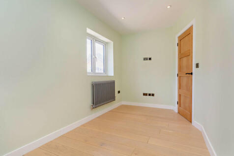 8605387-interior0...