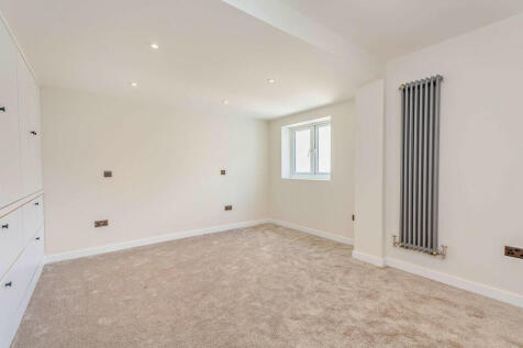 8605387-interior0...