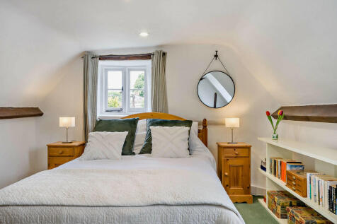 8610134-interior5...