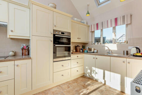 8622708-interior1...