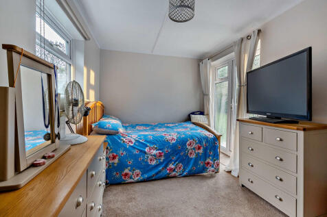 8635752-interior2...