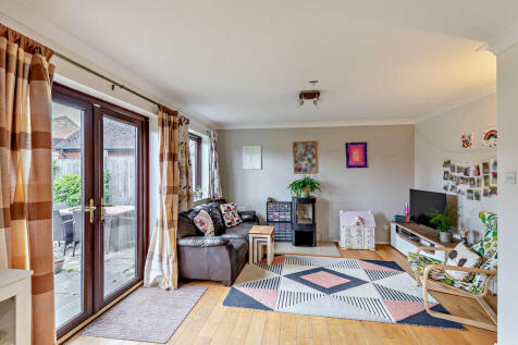 8639254-interior1...