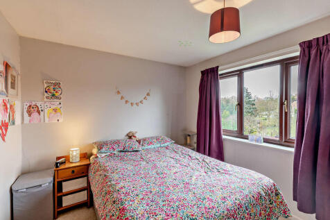 8639254-interior1...