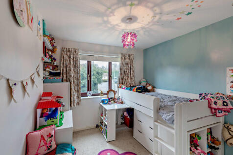 8639254-interior1...