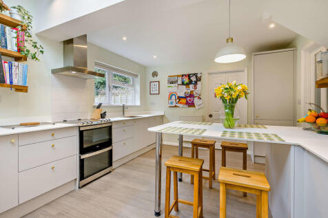8640597-interior1...