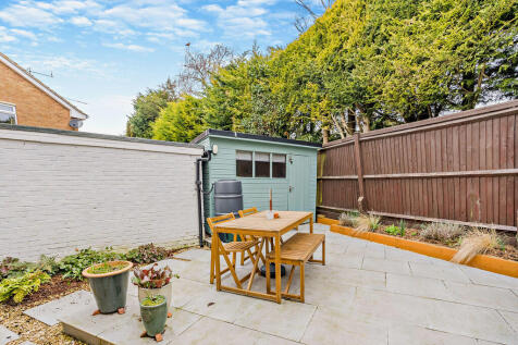 8640597-exterior0...