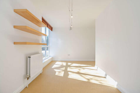 8640015-interior2...