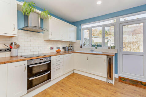 8641498-interior0...