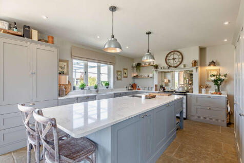 8644635-interior1...