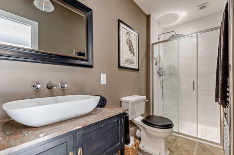 8644635-interior3...