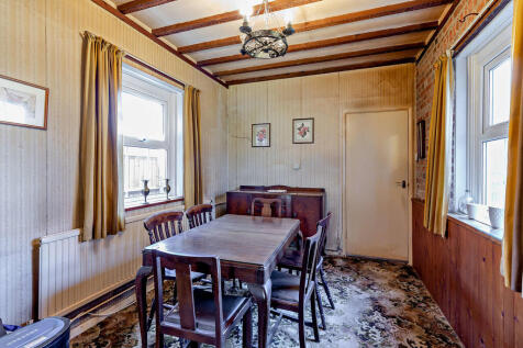 8644695-interior0...