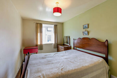 8644695-interior0...