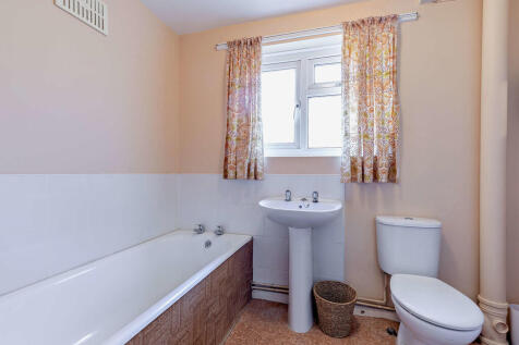 8644695-interior1...