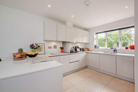 8651596-interior0...
