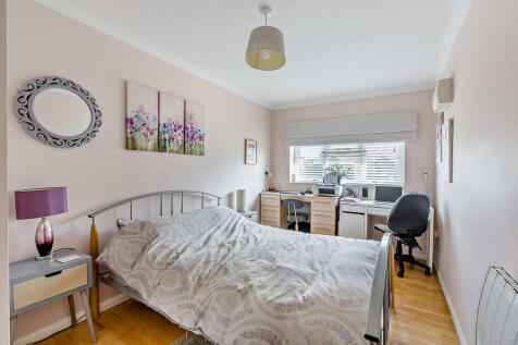 8651916-interior0...