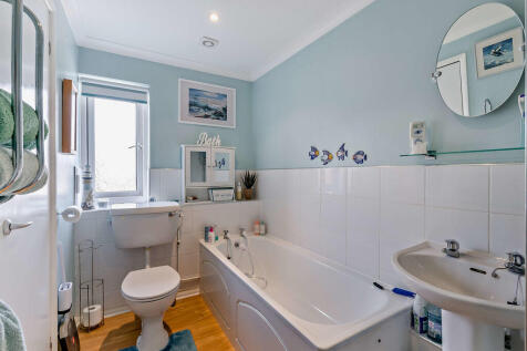 8651916-interior1...