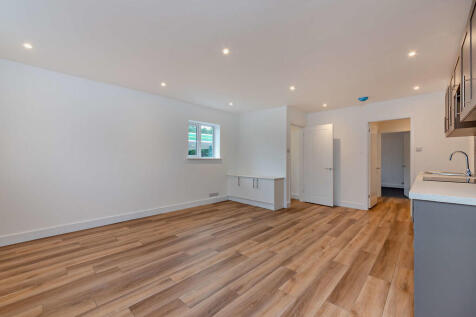 8627405-interior0...
