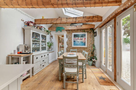 8658537-interior0...