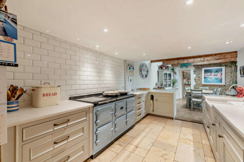 8658537-interior0...