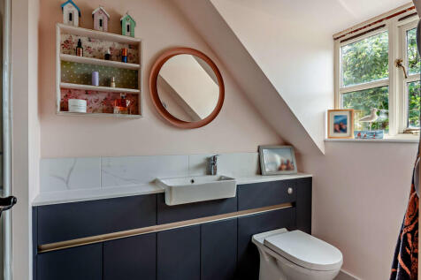 8658537-interior1...