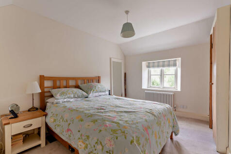 8658537-interior1...