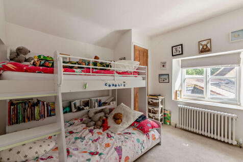 8658537-interior1...