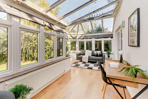 8662890-interior1...