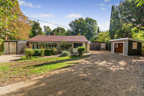 8663587-exterior0...