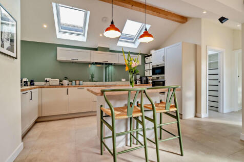 8664108-interior1...