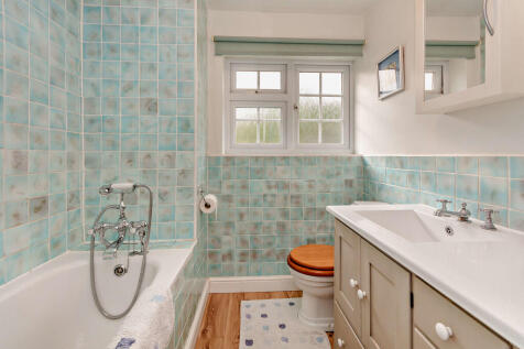 8664509-interior0...