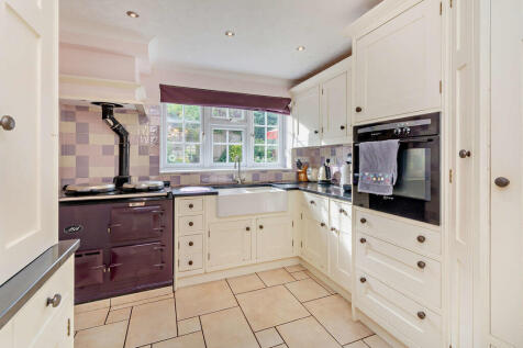 8664509-interior1...