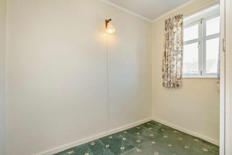 8665843-interior0...