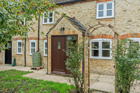 8666823-exterior0...